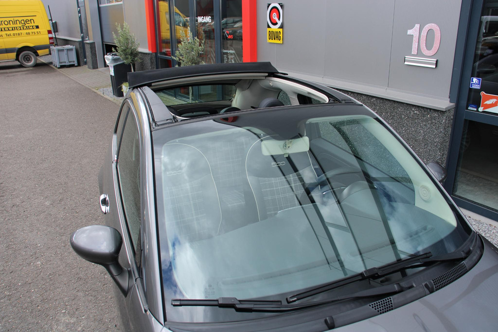 43388215-9.jpg